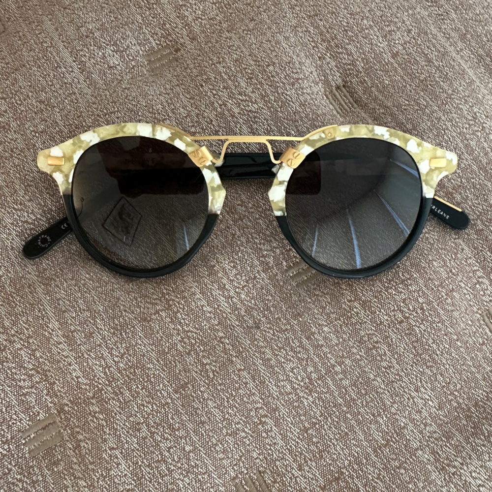 Krewe St Louis Sunglasses in Limon to Black